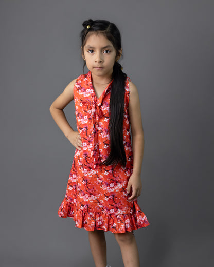 Vestido floreado con mangas desplegable