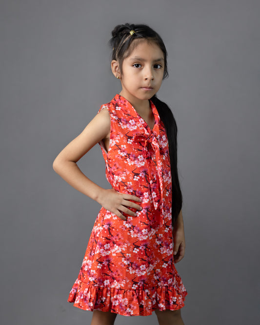 Vestido floreado con mangas desplegable